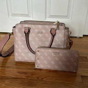Cute Guess Purse and Matching Wallet!